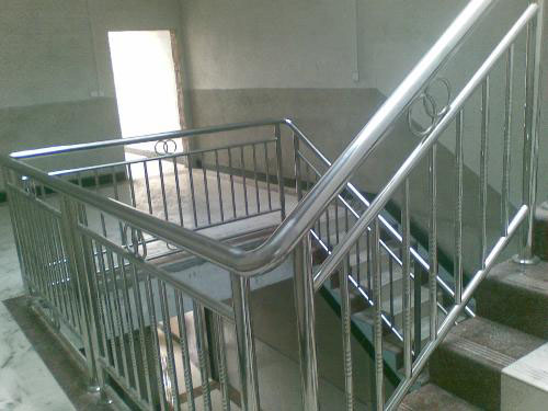 ϵ